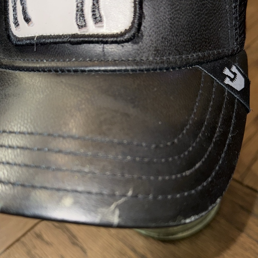 Black sheep, leather bill goorin brothers trucker hat - Picture 6 of 7